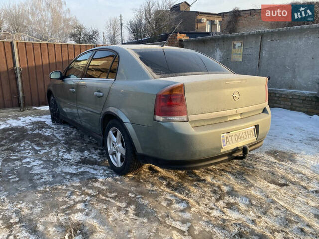 Зеленый Опель Вектра, объемом двигателя 2.2 л и пробегом 300 тыс. км за 2700 $, фото 6 на Automoto.ua