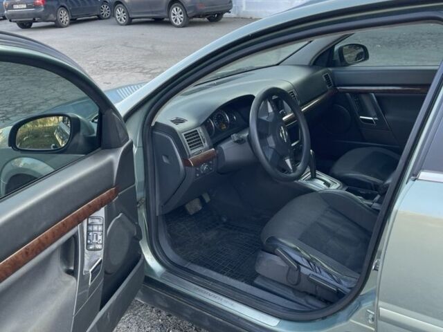 Зелений Опель Вектра, об'ємом двигуна 2.2 л та пробігом 278 тис. км за 3950 $, фото 9 на Automoto.ua