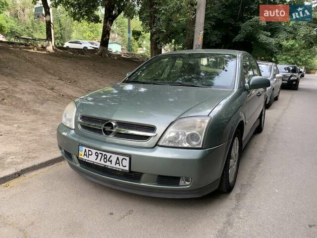 Зеленый Опель Вектра, объемом двигателя 2 л и пробегом 145 тыс. км за 4500 $, фото 1 на Automoto.ua
