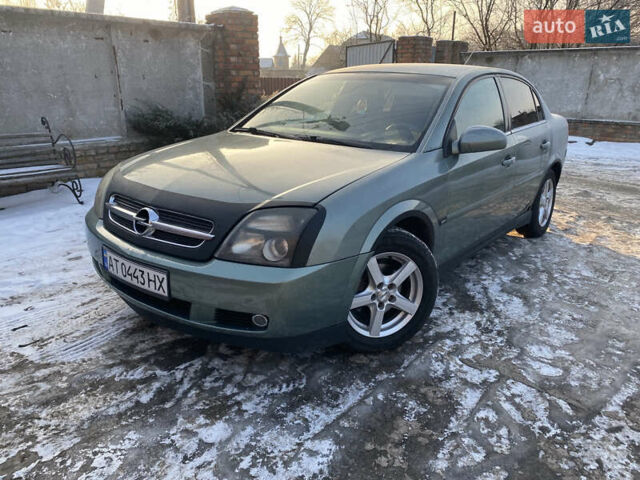 Зеленый Опель Вектра, объемом двигателя 2.2 л и пробегом 300 тыс. км за 2700 $, фото 5 на Automoto.ua