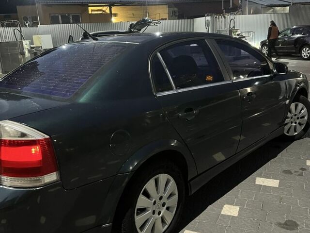 Зелений Опель Вектра, об'ємом двигуна 2.2 л та пробігом 240 тис. км за 3500 $, фото 1 на Automoto.ua
