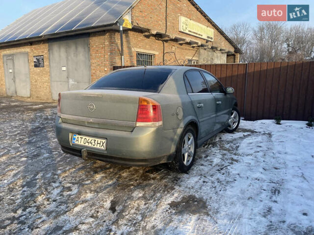 Зеленый Опель Вектра, объемом двигателя 2.2 л и пробегом 300 тыс. км за 2700 $, фото 4 на Automoto.ua