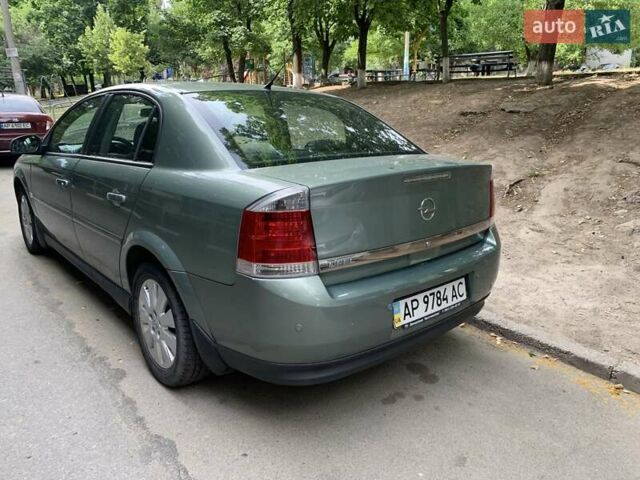 Зеленый Опель Вектра, объемом двигателя 2 л и пробегом 145 тыс. км за 4500 $, фото 2 на Automoto.ua
