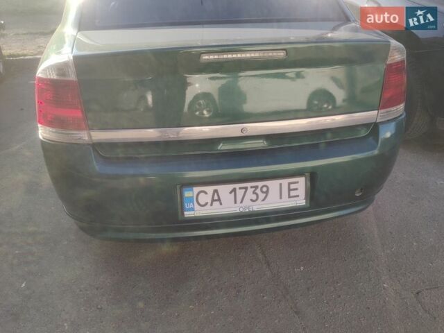 Зелений Опель Вектра, об'ємом двигуна 2.2 л та пробігом 345 тис. км за 3000 $, фото 2 на Automoto.ua