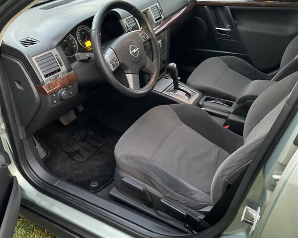 Зелений Опель Вектра, об'ємом двигуна 2.2 л та пробігом 164 тис. км за 4450 $, фото 3 на Automoto.ua