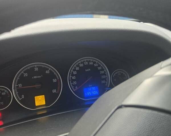 Зеленый Опель Вектра, объемом двигателя 1.91 л и пробегом 335 тыс. км за 3600 $, фото 16 на Automoto.ua