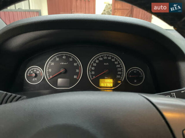 Зелений Опель Вектра, об'ємом двигуна 2.2 л та пробігом 164 тис. км за 4450 $, фото 5 на Automoto.ua