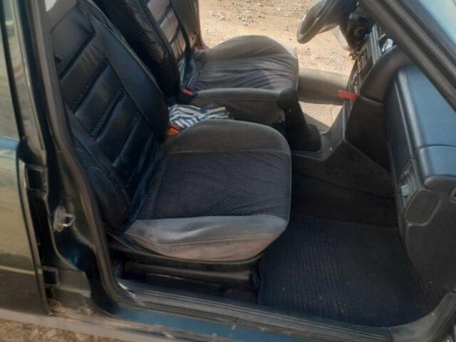 Зеленый Опель Вектра, объемом двигателя 1.7 л и пробегом 200 тыс. км за 2300 $, фото 2 на Automoto.ua