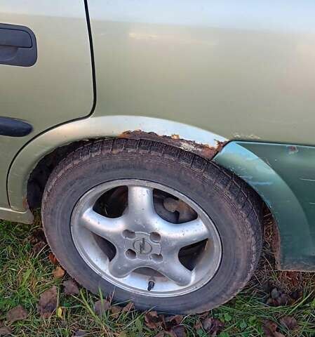 Зеленый Опель Вектра, объемом двигателя 1.6 л и пробегом 360 тыс. км за 1100 $, фото 8 на Automoto.ua