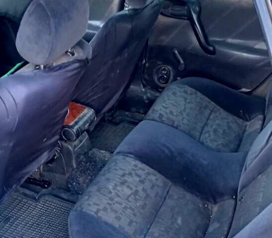 Зеленый Опель Вектра, объемом двигателя 1.6 л и пробегом 360 тыс. км за 1100 $, фото 5 на Automoto.ua