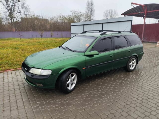 Зеленый Опель Вектра, объемом двигателя 1.8 л и пробегом 334 тыс. км за 2200 $, фото 4 на Automoto.ua