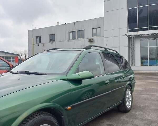 Зеленый Опель Вектра, объемом двигателя 1.8 л и пробегом 390 тыс. км за 2800 $, фото 8 на Automoto.ua