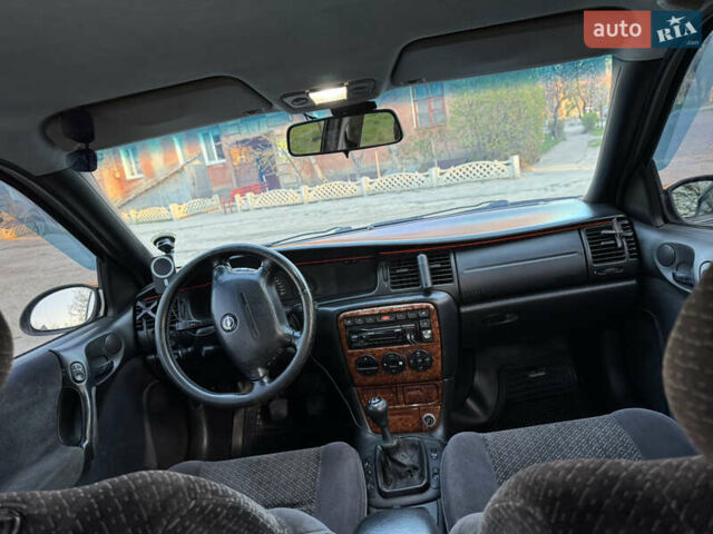 Зеленый Опель Вектра, объемом двигателя 2 л и пробегом 340 тыс. км за 2700 $, фото 7 на Automoto.ua