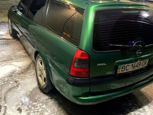 Зелений Опель Вектра, об'ємом двигуна 1.8 л та пробігом 375 тис. км за 2200 $, фото 2 на Automoto.ua