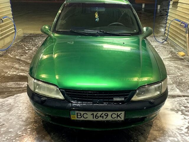 Зелений Опель Вектра, об'ємом двигуна 1.8 л та пробігом 375 тис. км за 2200 $, фото 1 на Automoto.ua