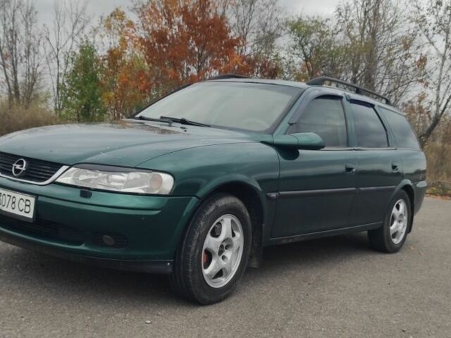 Зелений Опель Вектра, об'ємом двигуна 2.5 л та пробігом 280 тис. км за 2500 $, фото 15 на Automoto.ua