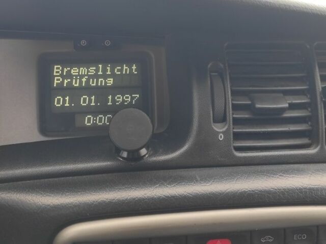 Зелений Опель Вектра, об'ємом двигуна 2.5 л та пробігом 280 тис. км за 2500 $, фото 6 на Automoto.ua