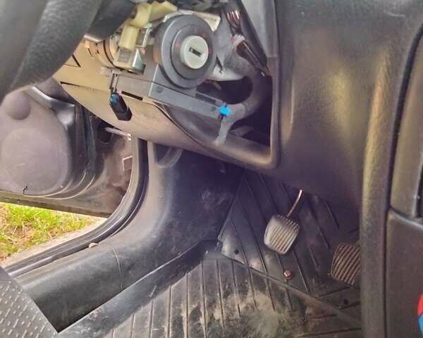 Зелений Опель Вектра, об'ємом двигуна 2 л та пробігом 355 тис. км за 1900 $, фото 18 на Automoto.ua