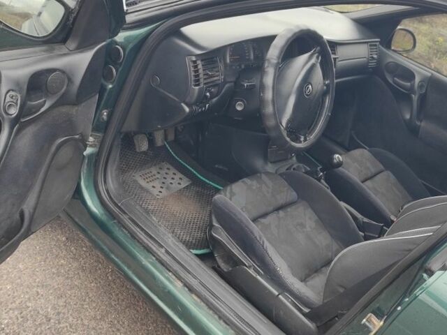 Зелений Опель Вектра, об'ємом двигуна 2.5 л та пробігом 280 тис. км за 2500 $, фото 9 на Automoto.ua