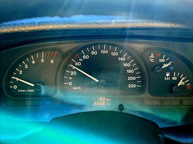 Зеленый Опель Вектра, объемом двигателя 2 л и пробегом 288 тыс. км за 2400 $, фото 4 на Automoto.ua