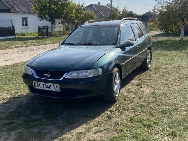 Зеленый Опель Вектра, объемом двигателя 2 л и пробегом 250 тыс. км за 1507 $, фото 6 на Automoto.ua