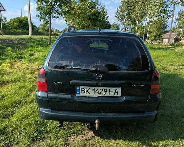 Зеленый Опель Вектра, объемом двигателя 1.6 л и пробегом 350 тыс. км за 1550 $, фото 4 на Automoto.ua