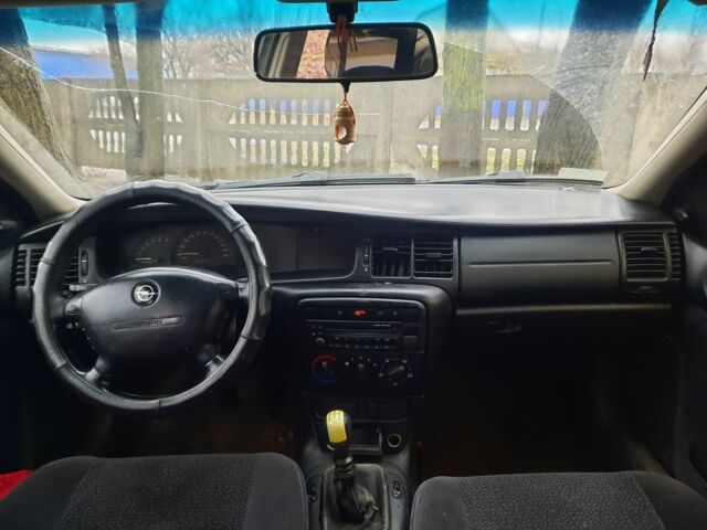 Зеленый Опель Вектра, объемом двигателя 2 л и пробегом 430 тыс. км за 1184 $, фото 3 на Automoto.ua