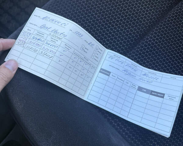 Зеленый Опель Вектра, объемом двигателя 2 л и пробегом 327 тыс. км за 3000 $, фото 7 на Automoto.ua