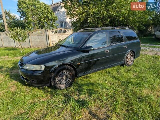 Зеленый Опель Вектра, объемом двигателя 1.6 л и пробегом 350 тыс. км за 1550 $, фото 2 на Automoto.ua
