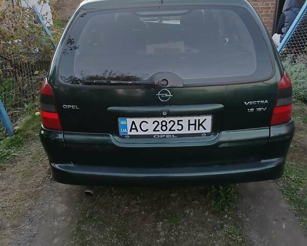 Зеленый Опель Вектра, объемом двигателя 1.6 л и пробегом 430 тыс. км за 2500 $, фото 3 на Automoto.ua