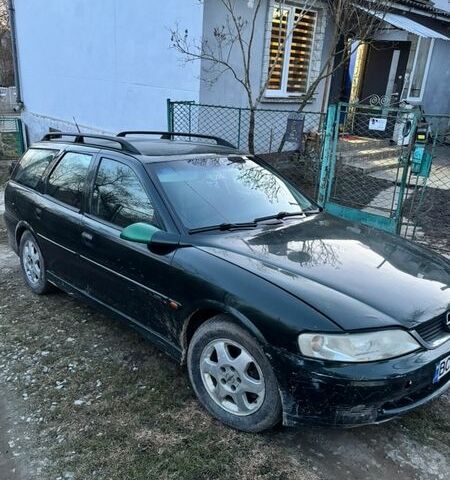 Зеленый Опель Вектра, объемом двигателя 1.8 л и пробегом 484 тыс. км за 1600 $, фото 1 на Automoto.ua