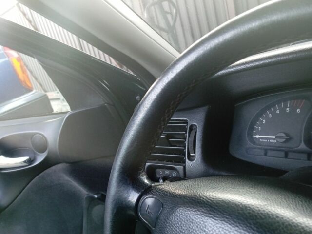 Зелений Опель Вектра, об'ємом двигуна 2.2 л та пробігом 235 тис. км за 2250 $, фото 18 на Automoto.ua