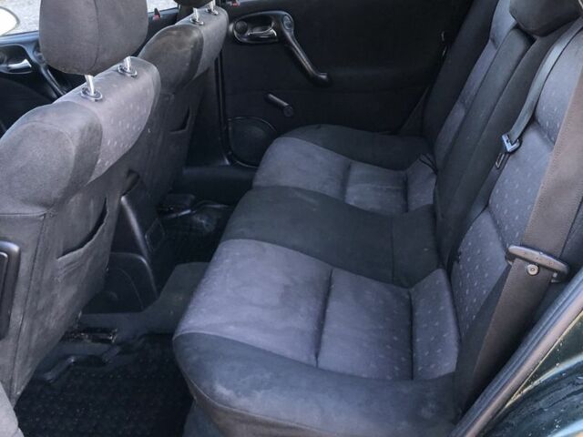 Зеленый Опель Вектра, объемом двигателя 1.8 л и пробегом 1000 тыс. км за 1800 $, фото 17 на Automoto.ua