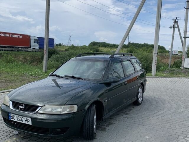 Зелений Опель Вектра, об'ємом двигуна 2.2 л та пробігом 250 тис. км за 2400 $, фото 1 на Automoto.ua