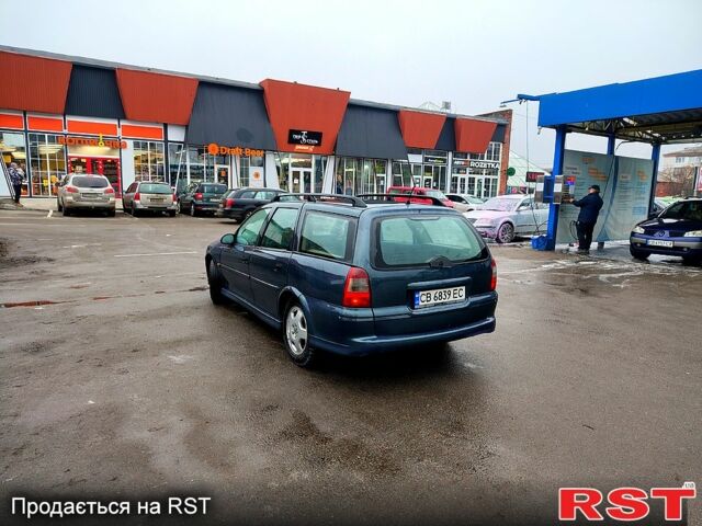 Зелений Опель Вектра, об'ємом двигуна 2 л та пробігом 420 тис. км за 2900 $, фото 4 на Automoto.ua