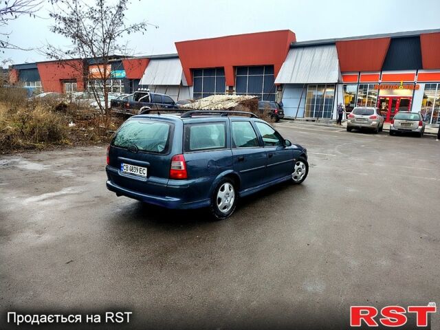 Зелений Опель Вектра, об'ємом двигуна 2 л та пробігом 420 тис. км за 2900 $, фото 3 на Automoto.ua