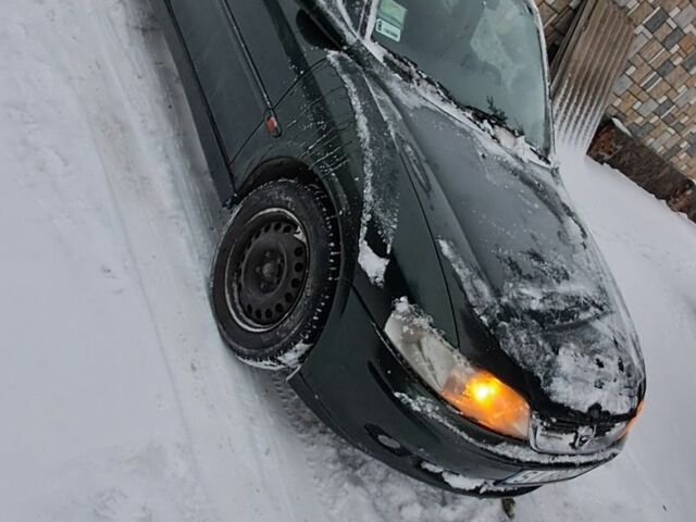 Зеленый Опель Вектра, объемом двигателя 1.6 л и пробегом 252 тыс. км за 950 $, фото 1 на Automoto.ua