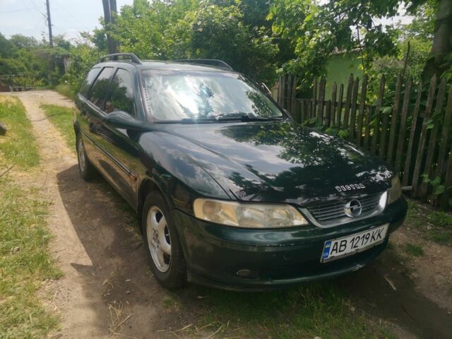 Зелений Опель Вектра, об'ємом двигуна 1.8 л та пробігом 337 тис. км за 2300 $, фото 2 на Automoto.ua