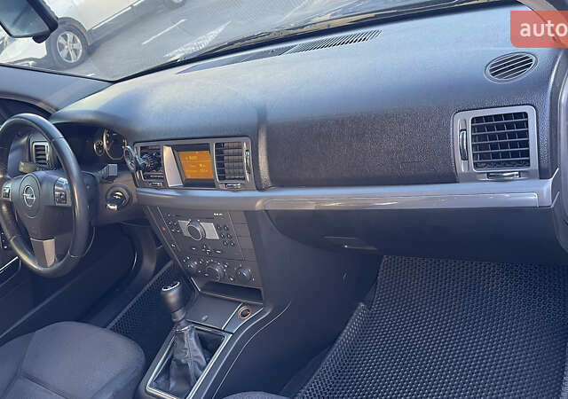 Зеленый Опель Вектра, объемом двигателя 2.2 л и пробегом 279 тыс. км за 4000 $, фото 12 на Automoto.ua