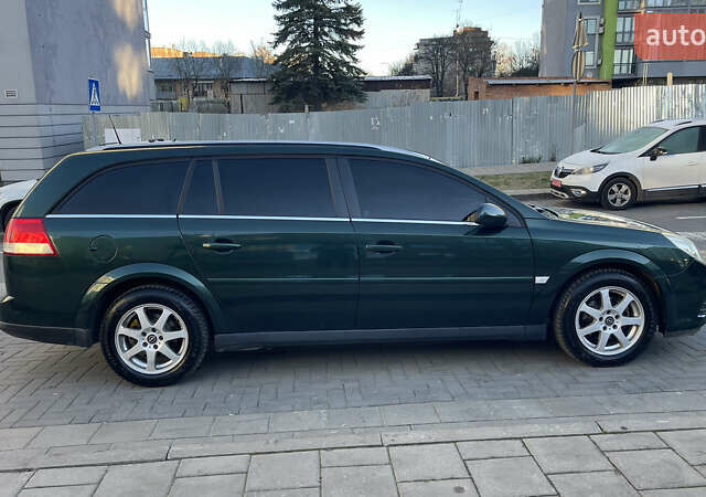 Зеленый Опель Вектра, объемом двигателя 2.2 л и пробегом 279 тыс. км за 4000 $, фото 5 на Automoto.ua