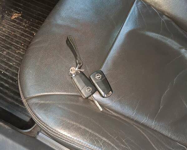Опель Вектра 2007 в Умани на Automoto.ua Зеленый Опель Вектра, объемом двигателя 2.2 л и пробегом 280 тыс. км за 5450 $, фото 11 на Automoto.ua