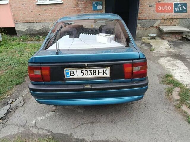 Зеленый Опель Вектра, объемом двигателя 1.8 л и пробегом 312 тыс. км за 1800 $, фото 3 на Automoto.ua