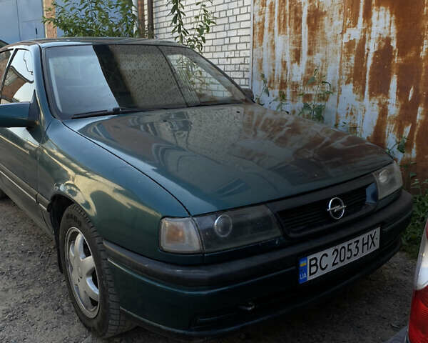 Зеленый Опель Вектра, объемом двигателя 2.5 л и пробегом 220 тыс. км за 500 $, фото 5 на Automoto.ua