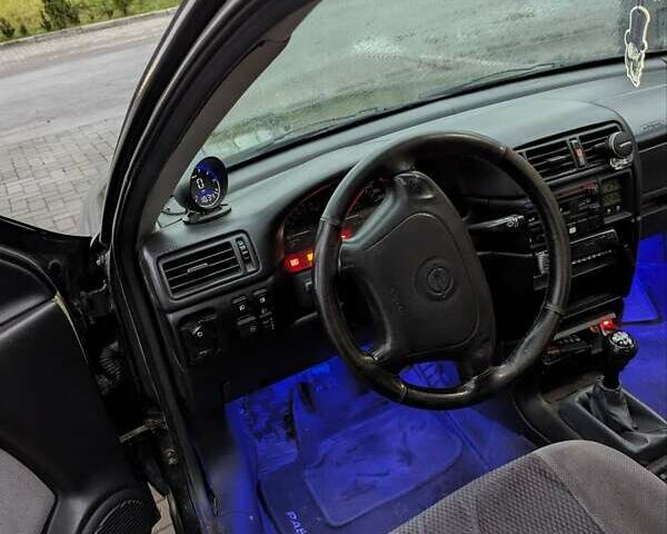 Опель Вектра 1994 в Ровно на Automoto.ua Зеленый Опель Вектра, объемом двигателя 2 л и пробегом 200 тыс. км за 2200 $, фото 5 на Automoto.ua