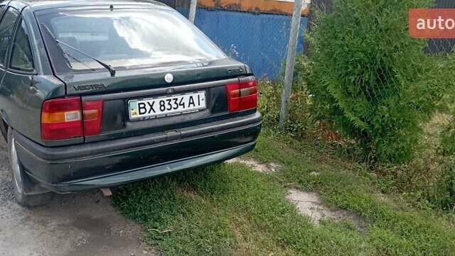 Зеленый Опель Вектра, объемом двигателя 2 л и пробегом 150 тыс. км за 1600 $, фото 2 на Automoto.ua