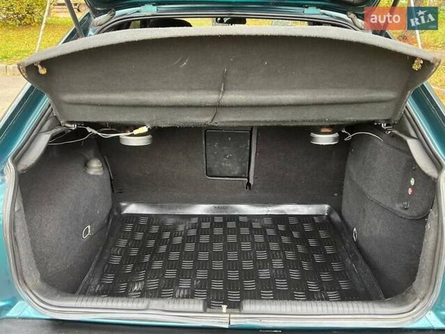 Зелений Опель Вектра, об'ємом двигуна 1.6 л та пробігом 280 тис. км за 1850 $, фото 19 на Automoto.ua