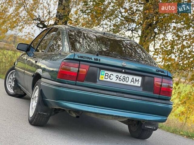 Зелений Опель Вектра, об'ємом двигуна 1.6 л та пробігом 280 тис. км за 1850 $, фото 6 на Automoto.ua