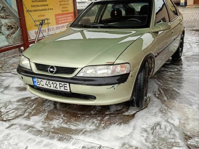 Зеленый Опель Вектра, объемом двигателя 2 л и пробегом 358 тыс. км за 1800 $, фото 1 на Automoto.ua