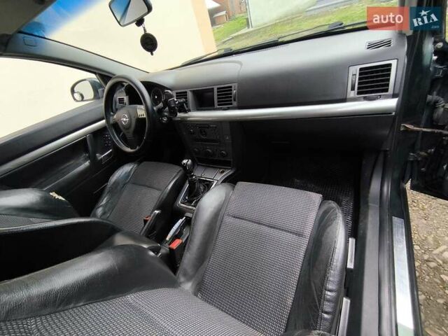 Зеленый Опель Вектра, объемом двигателя 2.2 л и пробегом 486 тыс. км за 4700 $, фото 8 на Automoto.ua