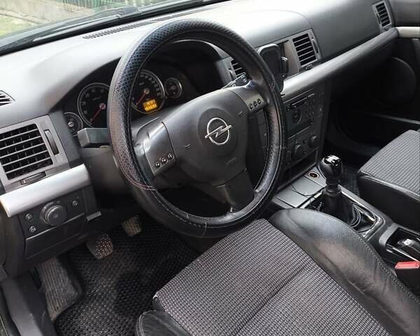 Зеленый Опель Вектра, объемом двигателя 2.2 л и пробегом 486 тыс. км за 4700 $, фото 36 на Automoto.ua